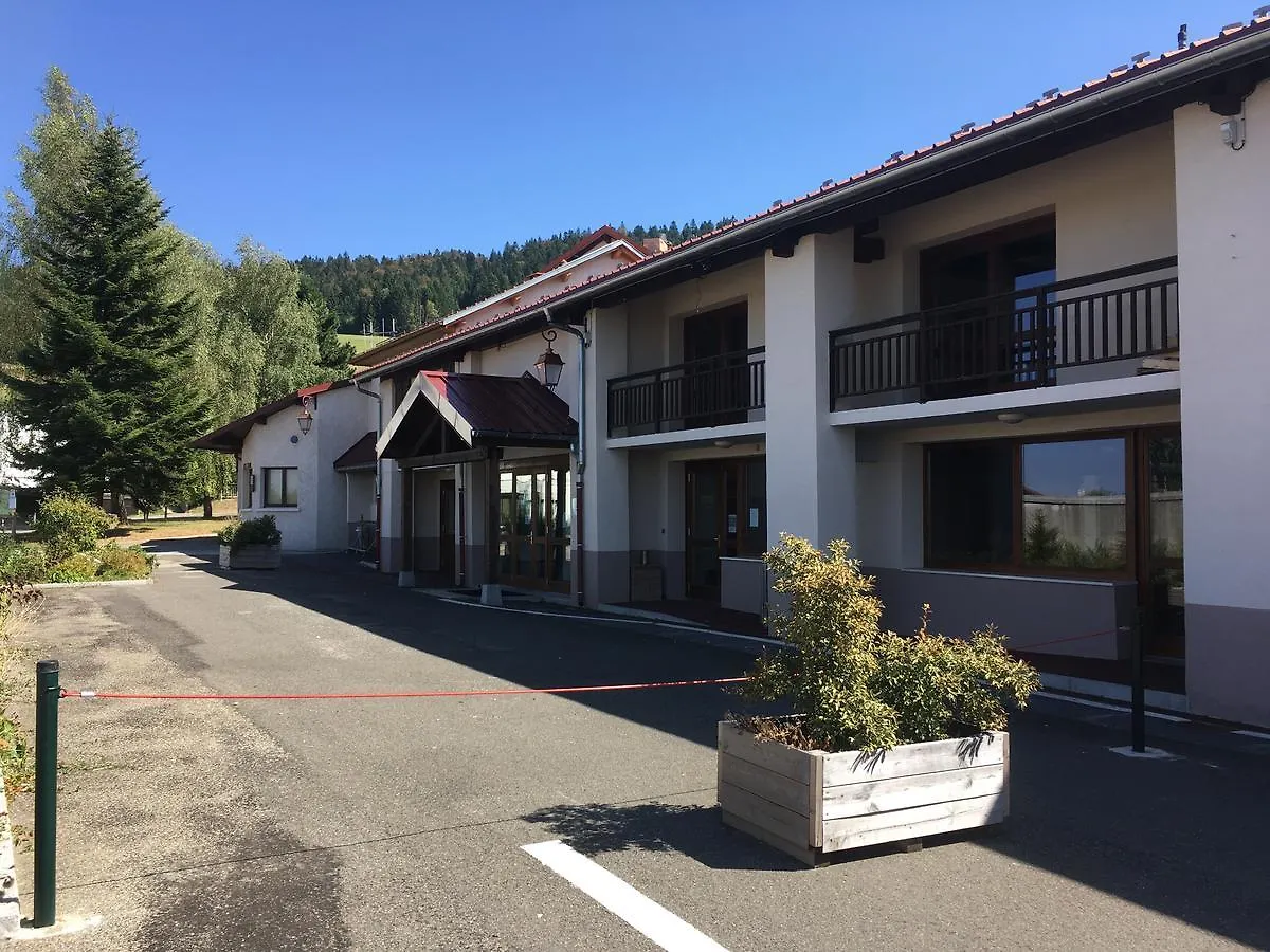 Le Relais Nordique Hotel Giron Inn