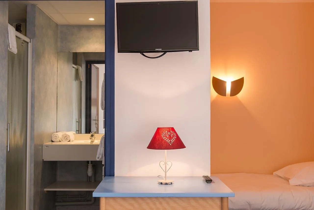 Le Relais Nordique Hotel Giron Inn