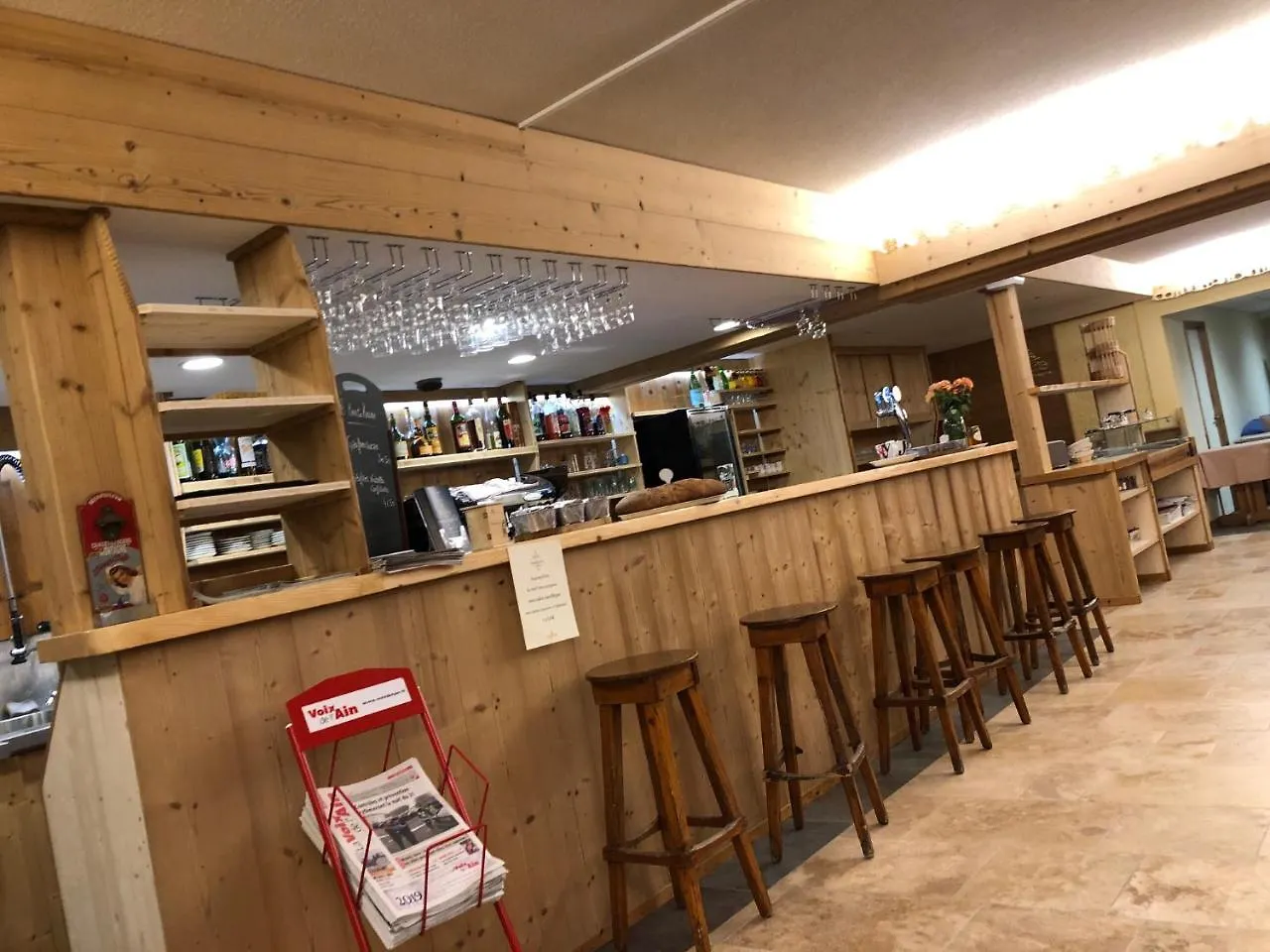 Le Relais Nordique Hotel Giron Inn